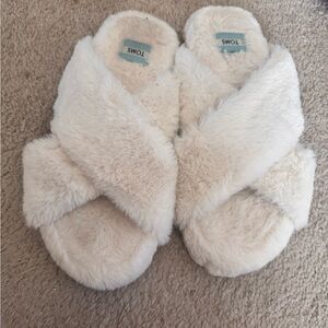 TOMS Cream Fuzzy Slippers